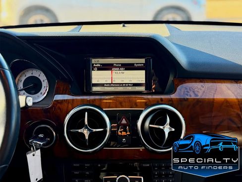 Used 2013 Mercedes-Benz GLK 350 2WD image 18
