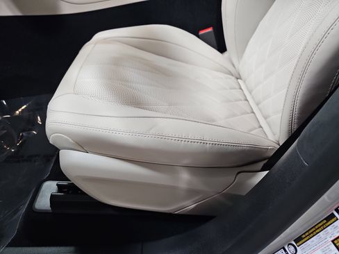 New 2026 Mercedes-Benz GLS 63 AMG 4MATIC image 31