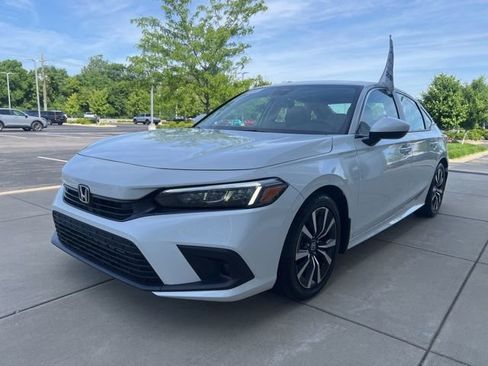 Certified 2023 Honda Civic EX image 3