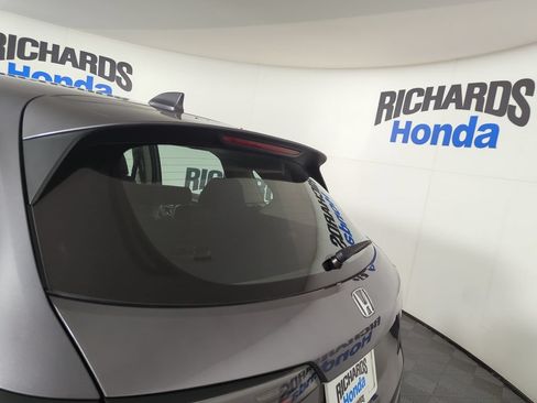 Certified 2025 Honda HR-V LX image 32