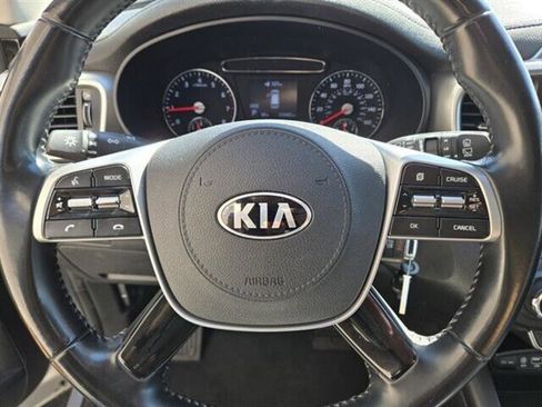 Used 2020 Kia Sorento LX w/ LX I4 Convenience Package image 9