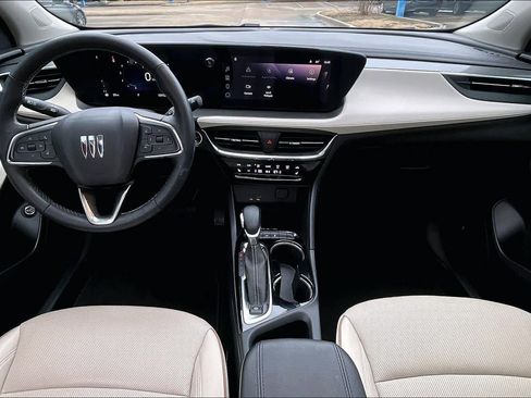Used 2025 Buick Encore GX Avenir w/ Avenir Technology Package image 16