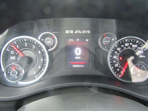 Used 2023 RAM 2500 Big Horn w/ Level 1 Equipment Group image 23