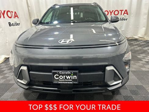 Used 2025 Hyundai Kona SEL AWD/4WD image 2