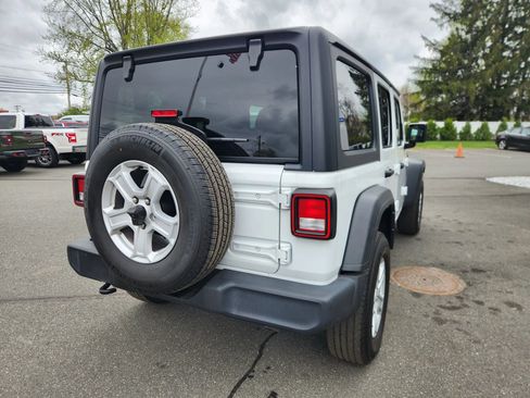 Used 2022 Jeep Wrangler Unlimited Sport AWD/4WD image 13