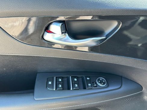 Used 2024 Kia Forte GT-Line w/ GT-Line Premium Package FWD image 17