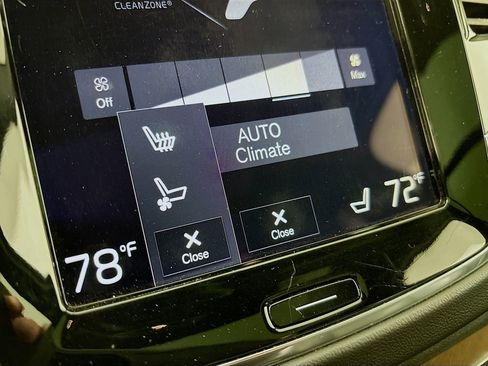 Used 2016 Volvo XC90 T8 Inscription w/ Vision Package AWD/4WD image 23