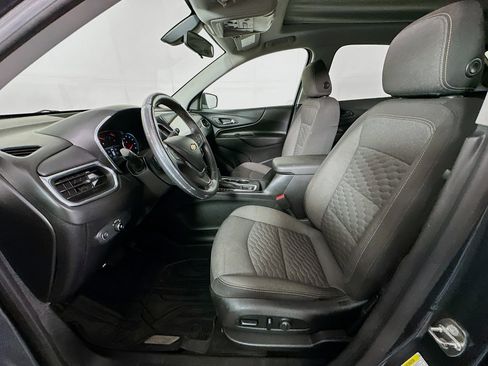 Used 2018 Chevrolet Equinox LT w/ Sun & Infotainment Package image 13