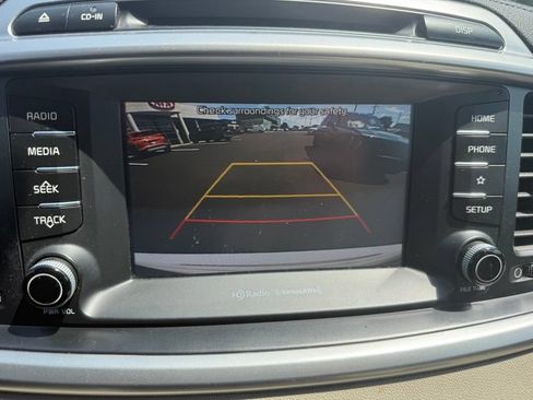 Used 2019 Kia Sorento AWD w/ LX Convenience Package image 13