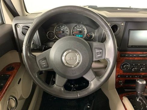 Used 2006 Jeep Commander Limited RWD image 32