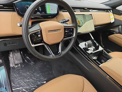 New 2026 Land Rover Range Rover Sport SE AWD/4WD image 17