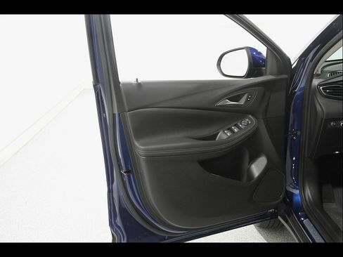 Used 2023 Buick Encore GX Select w/ Safety Package II AWD/4WD image 4