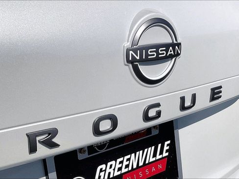 New 2026 Nissan Rogue SV FWD image 13