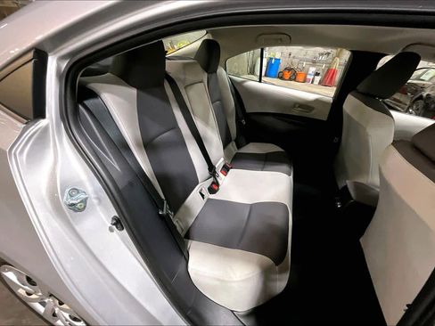 Used 2025 Toyota Corolla LE w/ Convenience Package image 21