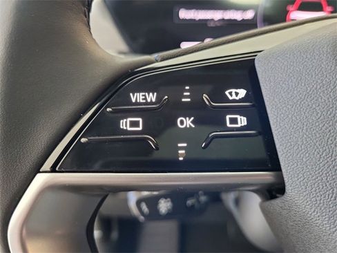 New 2025 Audi Q6 e-tron Premium Plus image 22