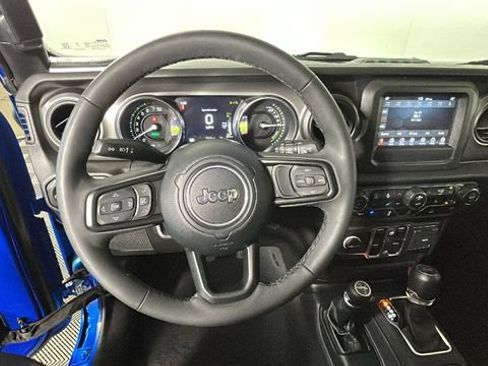 Used 2023 Jeep Wrangler Unlimited w/ Cold Weather Group AWD/4WD image 13