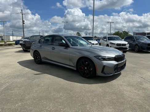 Certified 2025 BMW 330i Sedan w/ M Sport Package image 5