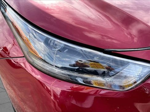 Used 2023 Toyota Highlander XSE FWD image 28