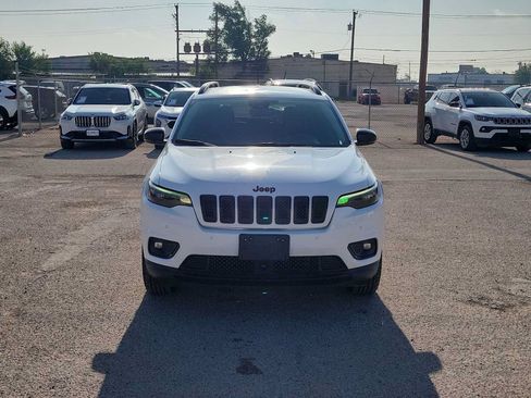Used 2023 Jeep Cherokee Altitude Lux AWD/4WD image 4