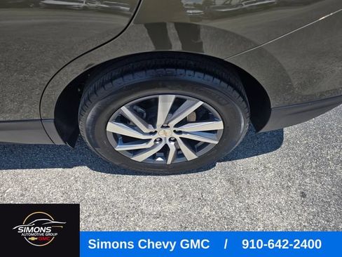 Used 2023 Chevrolet Equinox Premier AWD/4WD image 36