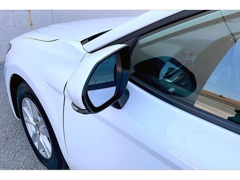 Used 2025 Toyota Camry LE FWD image 33