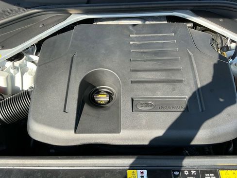 Used 2023 Land Rover Range Rover Sport SE Dynamic image 25