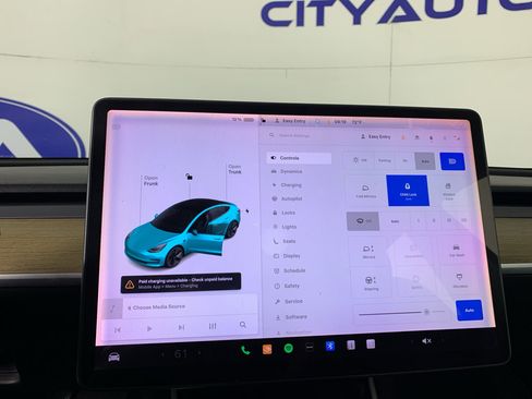 Used 2019 Tesla Model 3 Long Range image 21