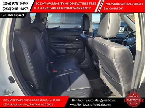 Used 2018 Mitsubishi Outlander SEL image 11