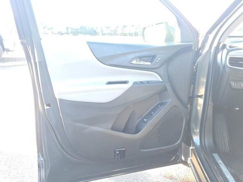 Used 2019 Chevrolet Equinox Premier image 19