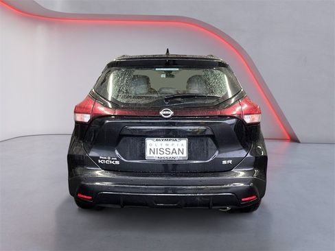 Used 2023 Nissan Kicks SR w/ SR Premium Package image 4
