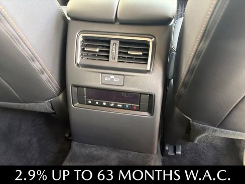 Used 2025 MAZDA CX-90 Plug-In Hybrid w/ Preferred AWD/4WD image 17