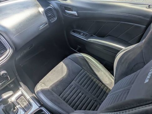 Used 2019 Dodge Charger Scat Pack w/ Daytona Edition Group RWD image 16