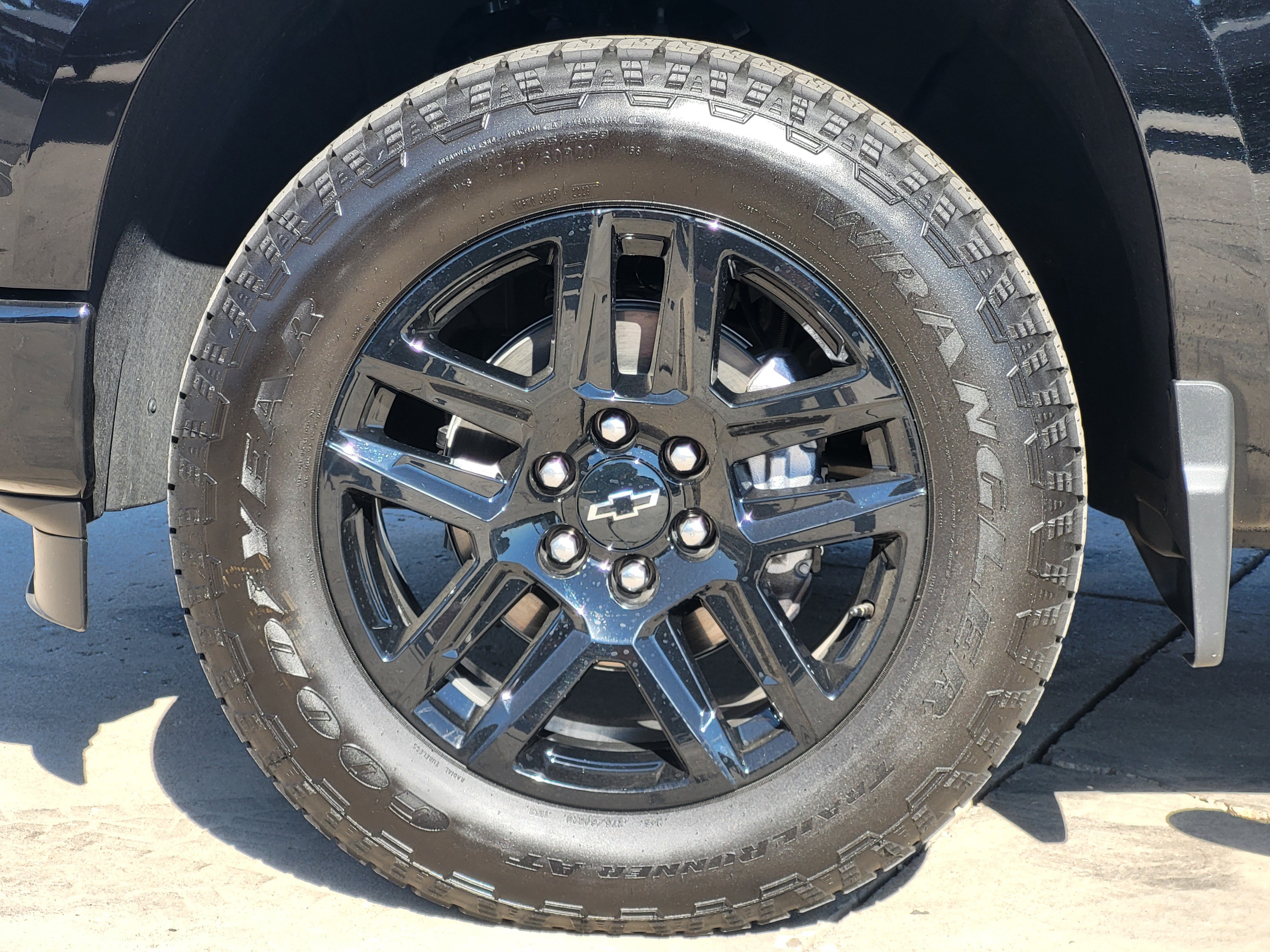 Used 2025 Chevrolet Silverado 1500 RST w/ Rally Edition AWD/4WD image 10