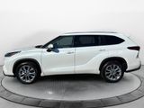 Used 2023 Toyota Highlander Limited image 4