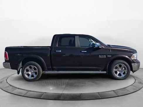 Used 2017 RAM 1500 Laramie image 6