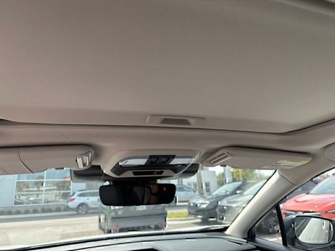 New 2025 Subaru Crosstrek 2.5i Limited w/ Popular Package #3A image 8