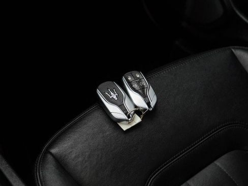 Used 2016 Maserati Quattroporte S RWD image 60