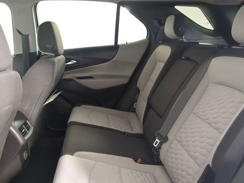Used 2020 Chevrolet Equinox LS image 15
