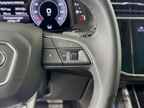 Used 2023 Audi Q8 Premium Plus w/ Premium Plus Package image 14