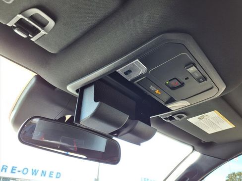 Used 2025 Toyota Tacoma SR image 21