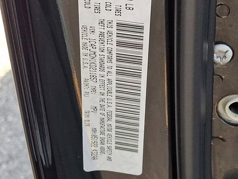 Certified 2019 Jeep Cherokee Limited image 30