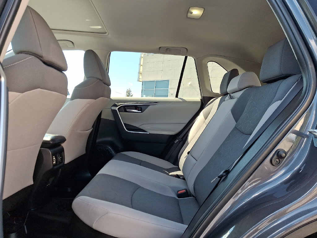 Used 2023 Toyota RAV4 XLE w/ Convenience Package AWD/4WD image 9