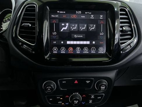 Used 2020 Jeep Compass Limited AWD/4WD image 24