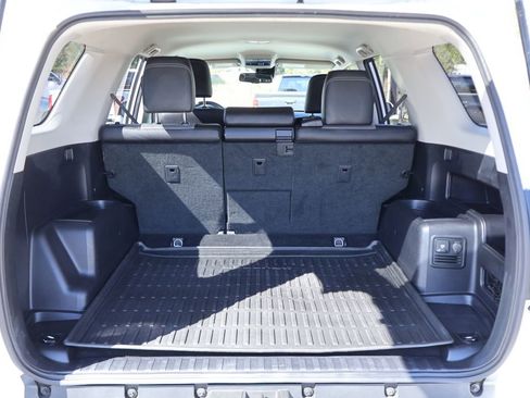 Used 2022 Toyota 4Runner SR5 Premium image 25