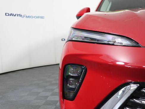 Used 2025 Buick Envision Preferred image 3