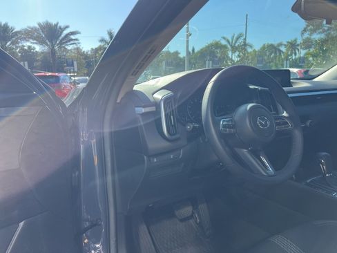 Used 2025 MAZDA CX-50 AWD 2.5 S w/ Select Package image 23