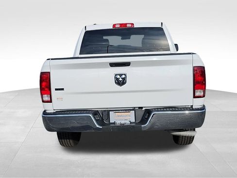Certified 2022 RAM 1500 Classic SLT image 23