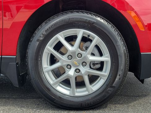 Used 2023 Chevrolet Equinox LT image 5