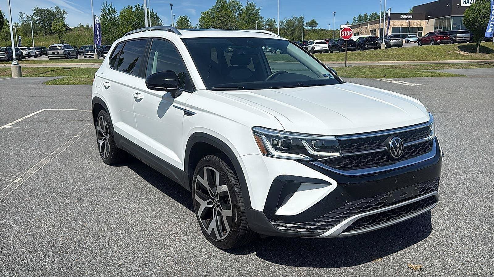 Used 2023 Volkswagen Taos SEL AWD/4WD image 1