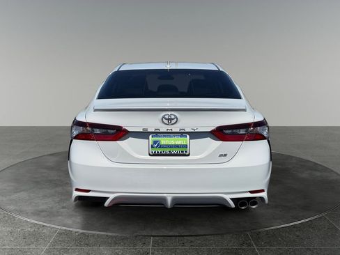 Used 2023 Toyota Camry SE w/ Cold Weather Package FWD image 9